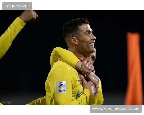 C罗看到舞者跳自己庆祝动作，现场笑疯：足球明星与舞台的意外碰撞